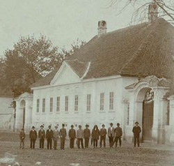 The Small Mansion