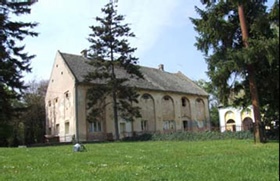 The estate building