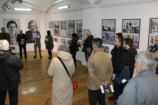 Izložba “Zapisi u vremenu – Fotografije dr Radivoja Simonovića”