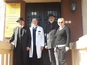 Postavljena višejezična tabla na Muzejskoj medicinskoj zbirci – Pasterovom zavodu