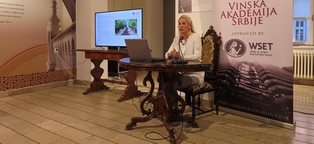 Uz priču i vino zatvorena izložba  Karlovačka gimnazija kao čuvar kulturne baštine